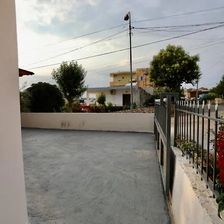 Naco * Ksamil