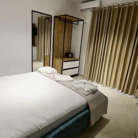 Naco Apartament *